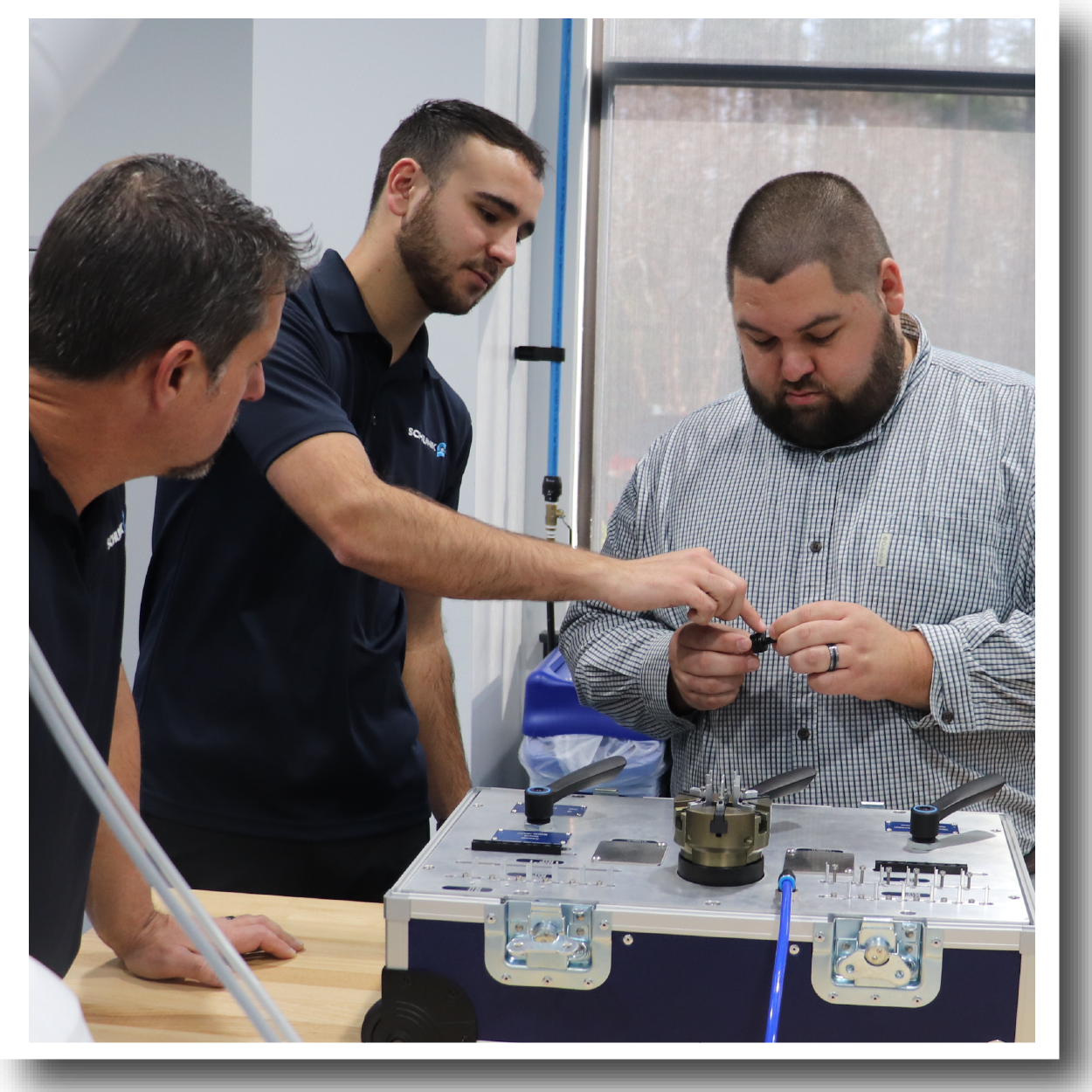 Demonstrating SCHUNK O-Ring Gripper